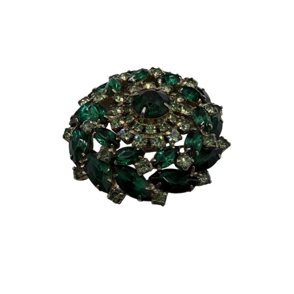 Vintage Green Rhinestone Tiered Brooch Emerald Peridot Gold Tone Wreath Pin 2